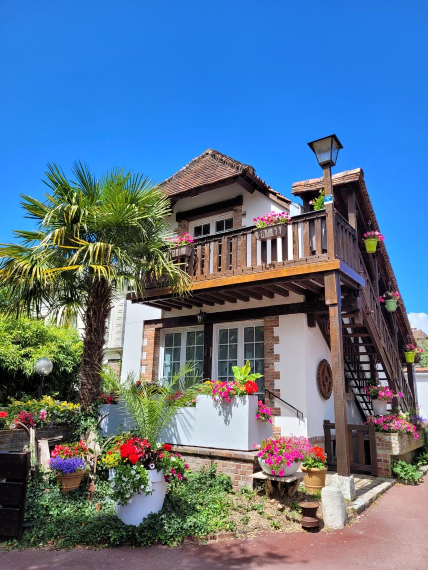 Gite Le Balcon Flaubert Forges-les-Eaux Luaran gambar